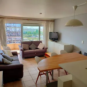 Zongericht Met Zicht Op De Jachthaven Appartement Ostende