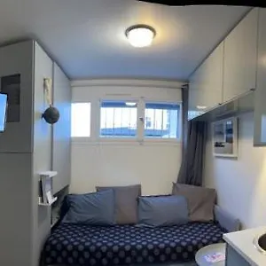 17 Cosy Et Calme Au Dessus Du Vieux Port Apartment Marseille