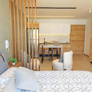 charming-studio-quito-carolina-coliving-ecuador.hotelsquito.com/